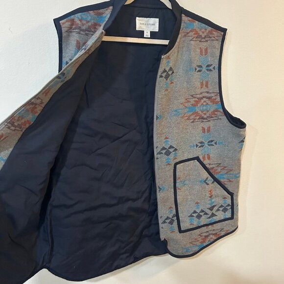 Sun + Stone Aztec Tribal Grey Blue Pattern Printed Vest Men’s Size X-Large - Picture 4 of 4